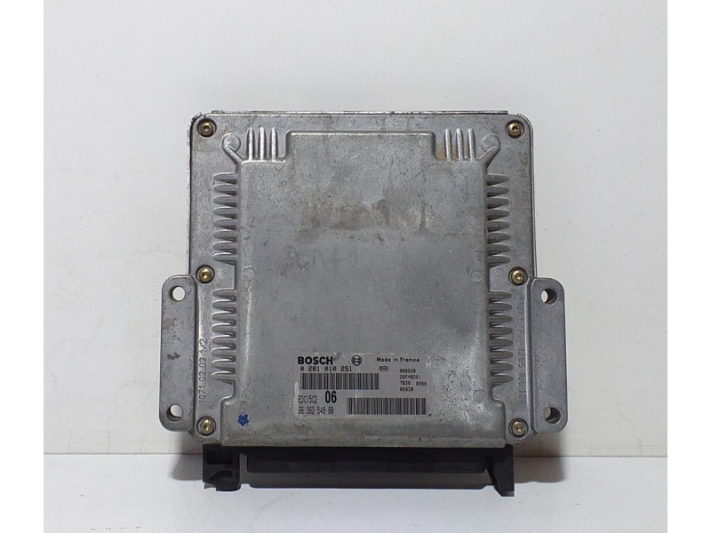 Recambio de centralita motor uce para citroën xantia berlina 2.0 hdi 90/110 plaisir plus referencia OEM IAM 9636254880 69859 R