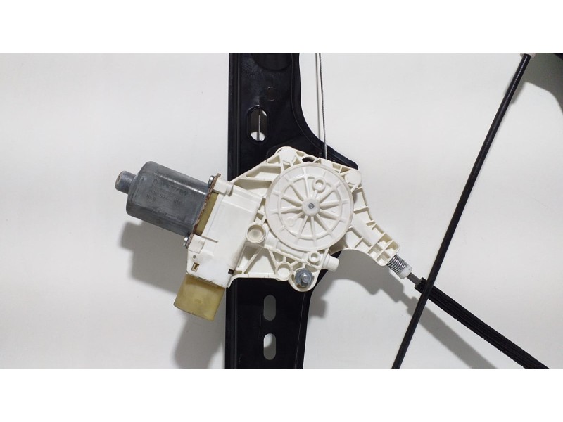 Recambio de elevalunas delantero izquierdo para bmw serie 3 berlina (e90) 2.0 turbodiesel cat referencia OEM IAM 7060265S 67073 