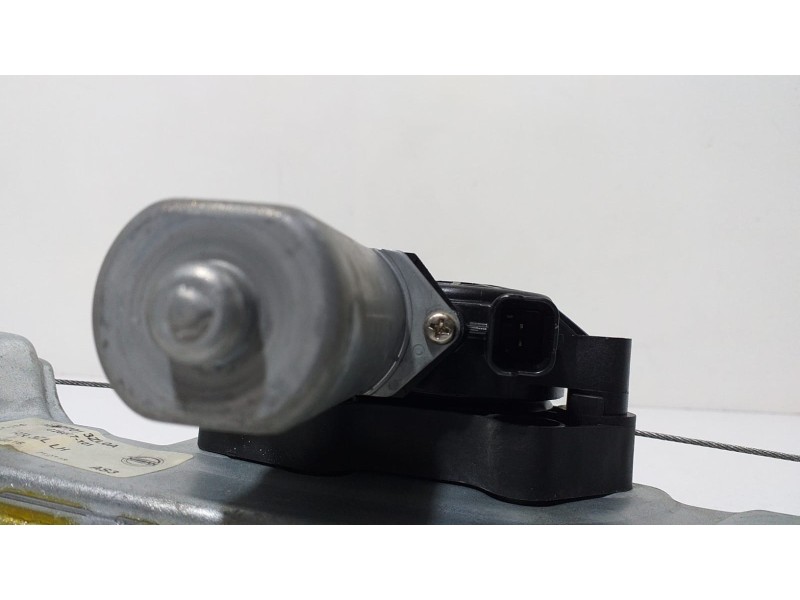 Recambio de elevalunas trasero izquierdo para nissan pulsar (c13) acenta referencia OEM IAM 827013ZL0A 67076 