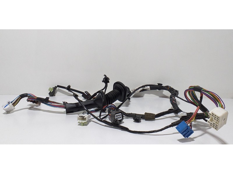 Recambio de puerta delantera izquierda para mitsubishi outlander (cw0) kaiteki 4wd referencia OEM IAM 8512B978 60117 