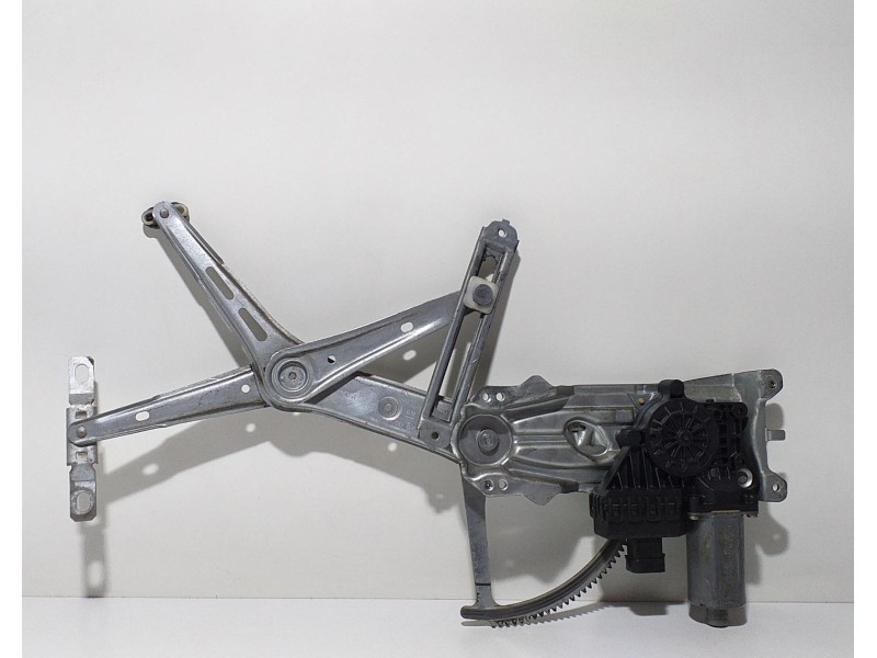 Recambio de elevalunas delantero izquierdo para opel astra g berlina 1.7 turbodiesel cat (x 17 dtl / 2h8) referencia OEM IAM 905