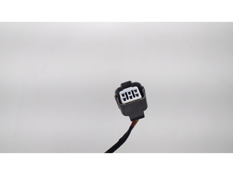 Recambio de puerta trasera derecha para mitsubishi outlander (cw0) kaiteki 4wd referencia OEM IAM 8512B982 60120 