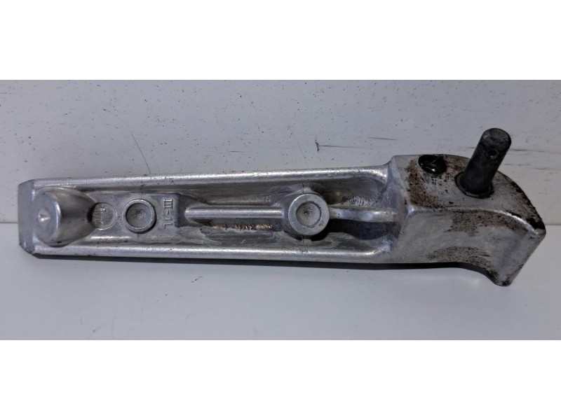 Recambio de estribo para yamaha x-max 125 125 referencia OEM IAM E3G2E 76725 