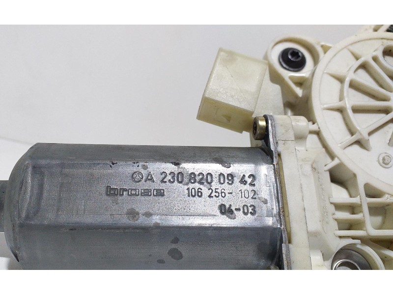 Recambio de elevalunas delantero derecho para mercedes-benz clase clk (w209) coupe 220 cdi (209.308) referencia OEM IAM A2308200