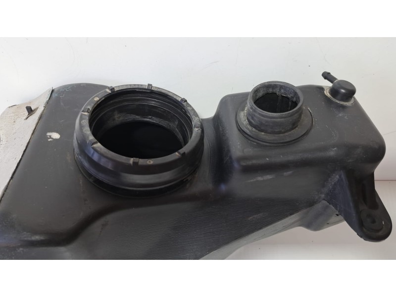 Recambio de deposito combustible para yamaha x-max 125 125 referencia OEM IAM E3G2E 76726 
