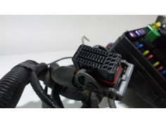 Recambio de caja reles / fusibles para mitsubishi outlander (cw0) kaiteki 4wd referencia OEM IAM 8501C529 60125  2