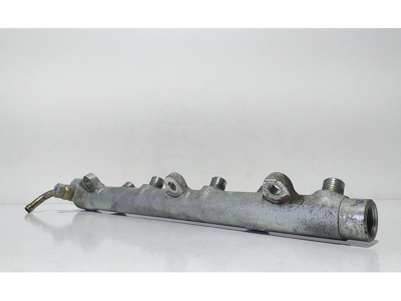 Recambio de rampa inyectora para bmw serie 1 berlina (e81/e87) 120d referencia OEM IAM 7787164 69925 