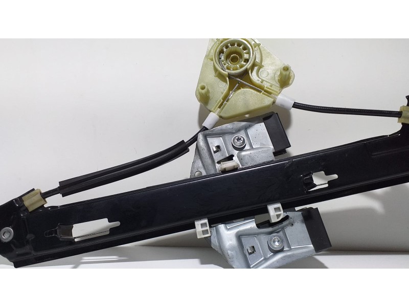 Recambio de elevalunas trasero derecho para seat leon (1p1) comfort limited referencia OEM IAM 1P0839402B 67098  Recambio de elevalunas trasero derecho para seat leon (1p1) comfort limited referencia OEM IAM 1P0839402B 67098