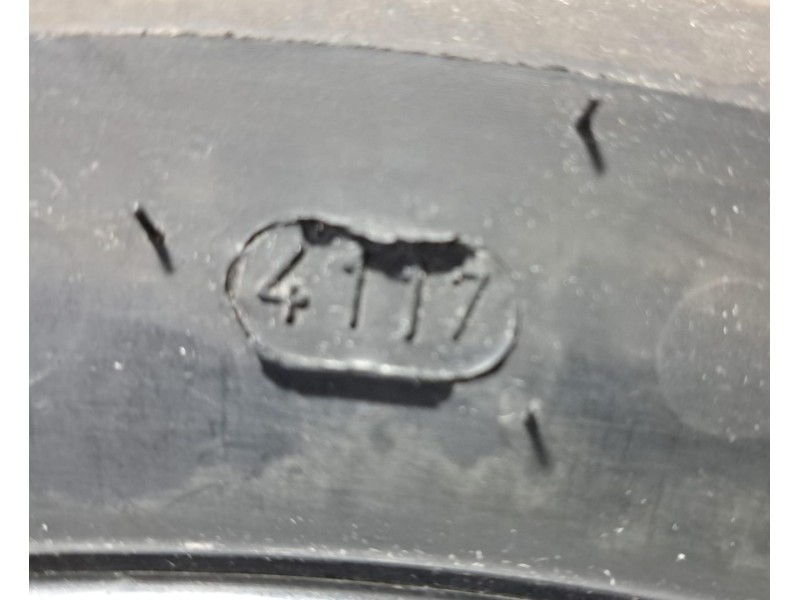 Recambio de llanta para yamaha x-max 125 125 referencia OEM IAM 140/70/14 76731 