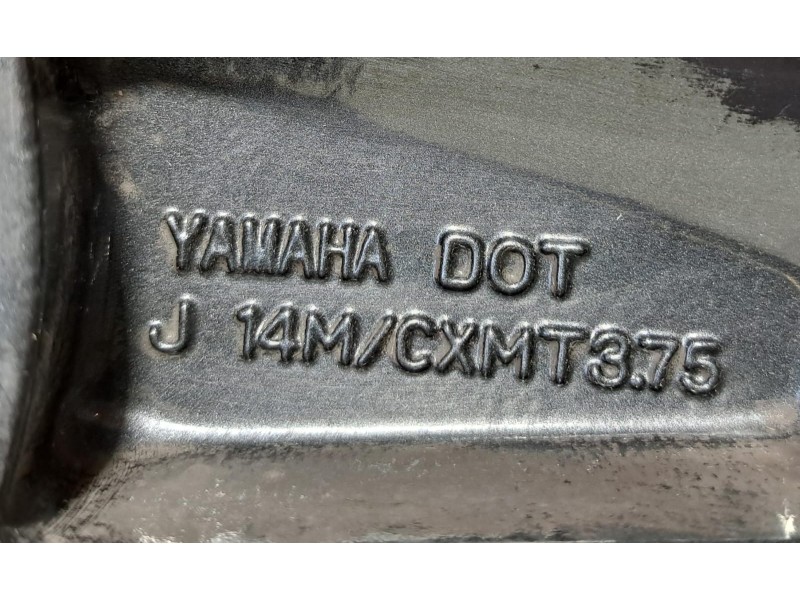 Recambio de llanta para yamaha x-max 125 125 referencia OEM IAM 140/70/14 76731 