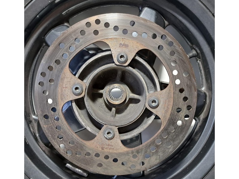 Recambio de llanta para yamaha x-max 125 125 referencia OEM IAM 140/70/14 76731 