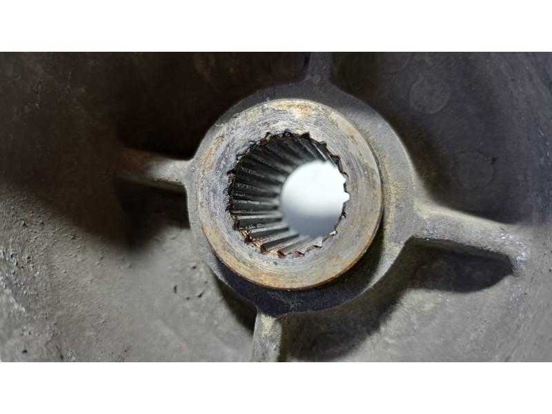 Recambio de llanta para yamaha x-max 125 125 referencia OEM IAM 140/70/14 76731 