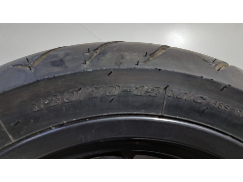 Recambio de llanta para yamaha x-max 125 125 referencia OEM IAM 140/70/14 76731 