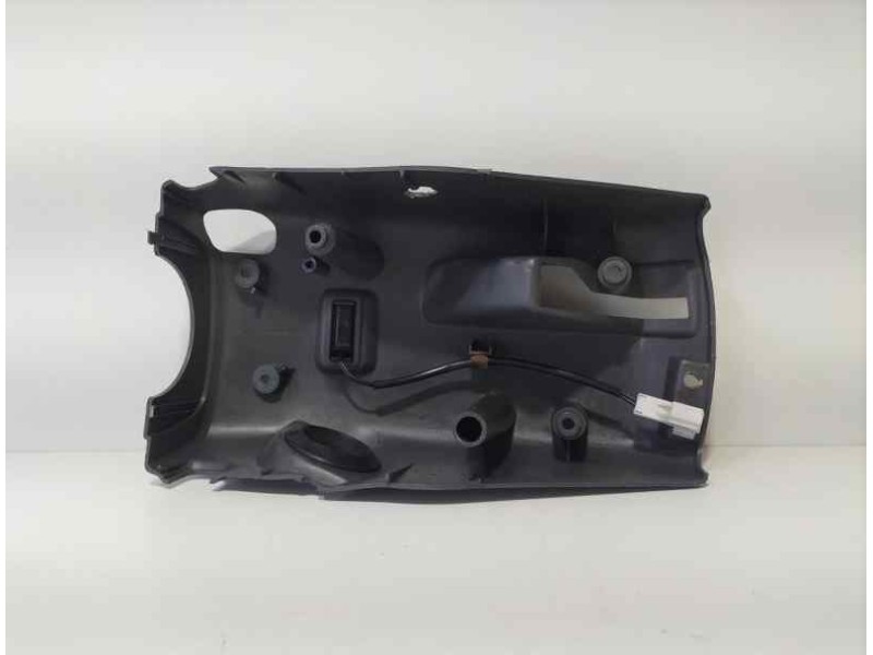 Recambio de molduras delanteras para mitsubishi montero (v20/v40) 2500 td gl (3-ptas.) referencia OEM IAM MB652163 86118 