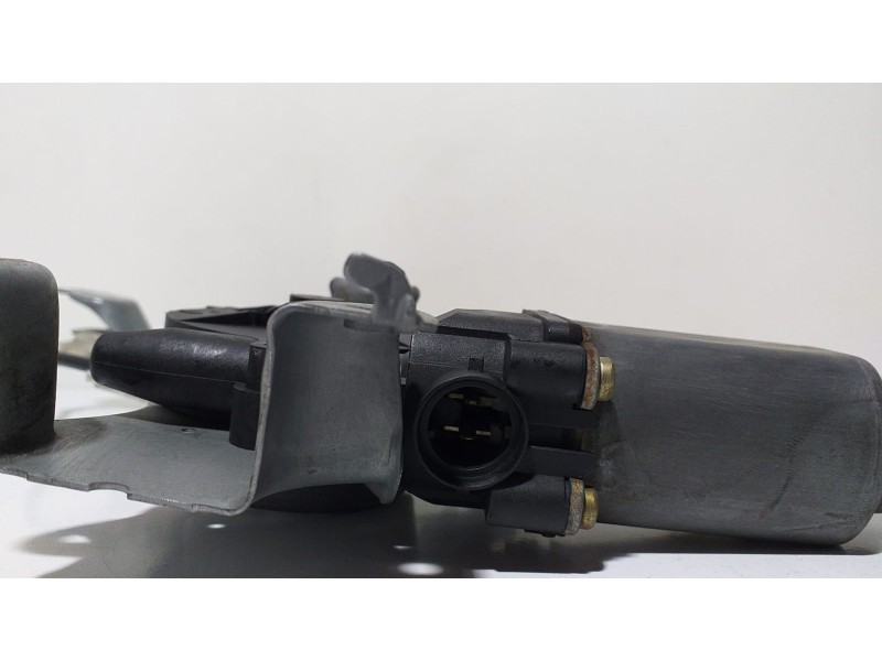 Recambio de elevalunas trasero izquierdo para nissan almera tino (v10m) 1.8 16v cat referencia OEM IAM 400601T2 67104 