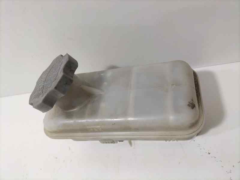 Recambio de deposito servo para hyundai h1 travel referencia OEM IAM D4CB 82844 R