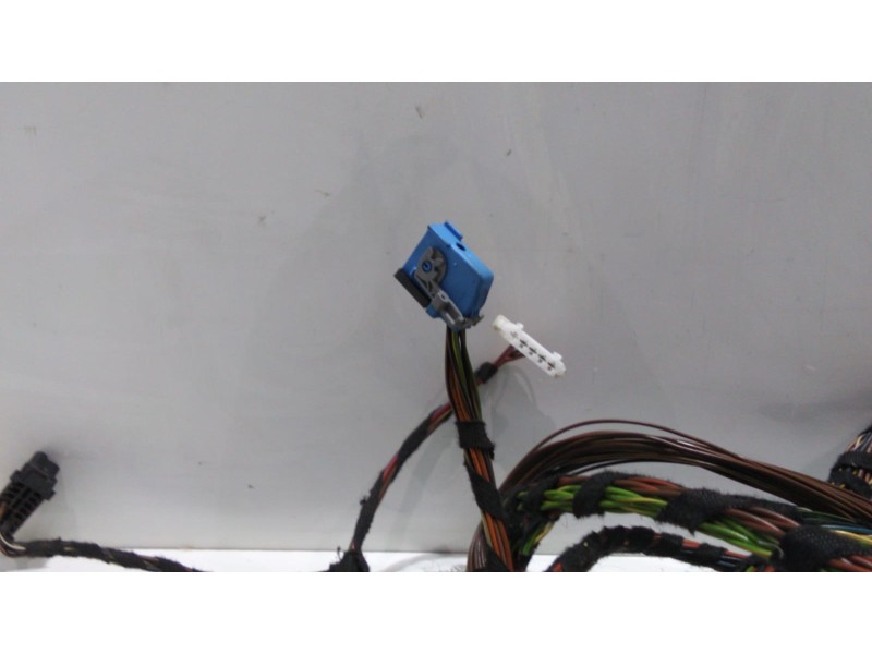 Recambio de caja reles / fusibles para mercedes-benz vito kasten (639) 110 cdi lang (639.603) referencia OEM IAM A6395400018 480