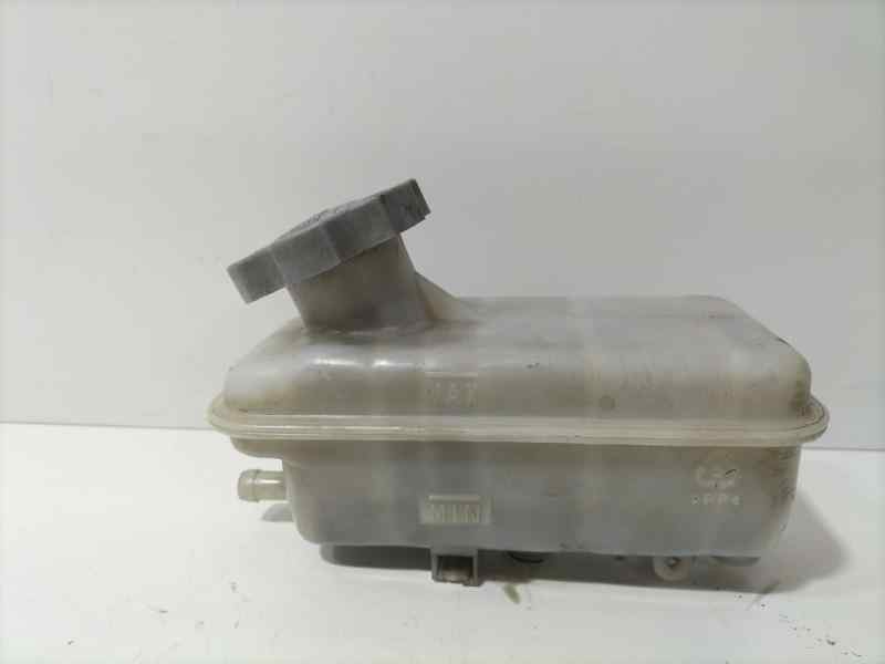 Recambio de deposito servo para hyundai h1 travel referencia OEM IAM D4CB 82844 R