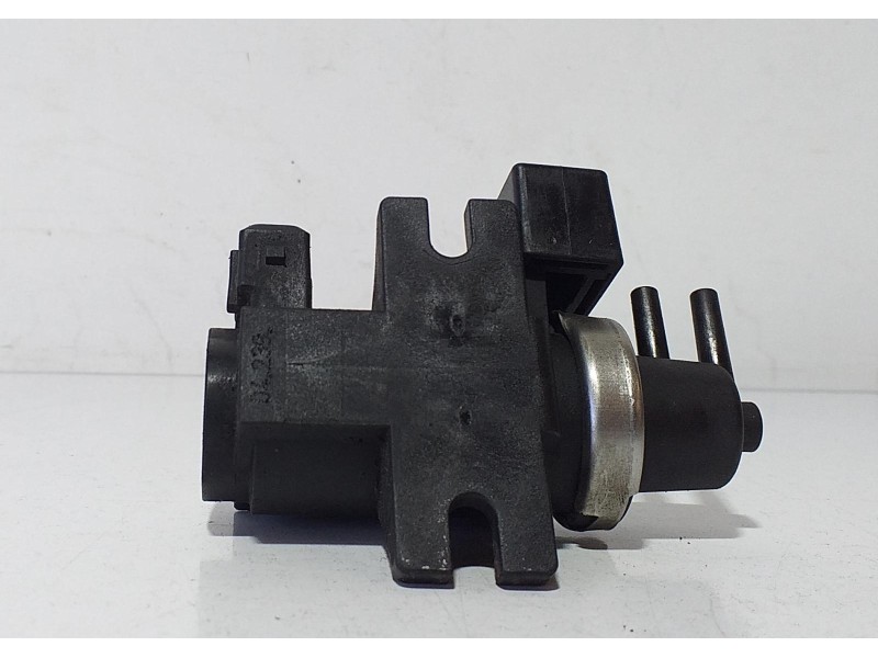 Recambio de valvula aire adicional para bmw serie 1 berlina (e81/e87) 120d referencia OEM IAM 2247906 69939 