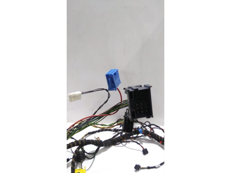 Recambio de caja reles / fusibles para mercedes-benz vito kasten (639) 110 cdi lang (639.603) referencia OEM IAM A6395400018 480