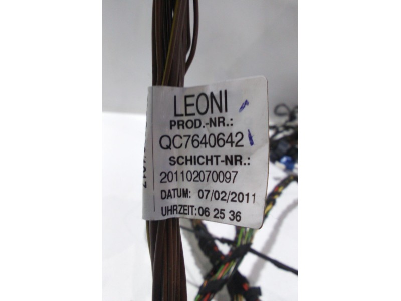 Recambio de caja reles / fusibles para mercedes-benz vito kasten (639) 110 cdi lang (639.603) referencia OEM IAM A6395400018 480