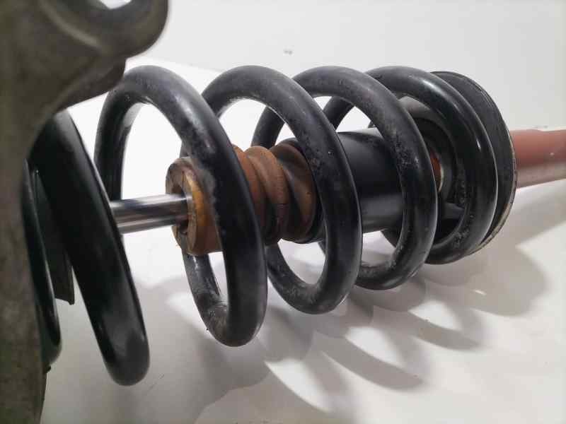 Recambio de amortiguador delantero derecho para audi a4 berlina (8e) 2.5 tdi (120kw) referencia OEM IAM 8E0413031CN 82986 