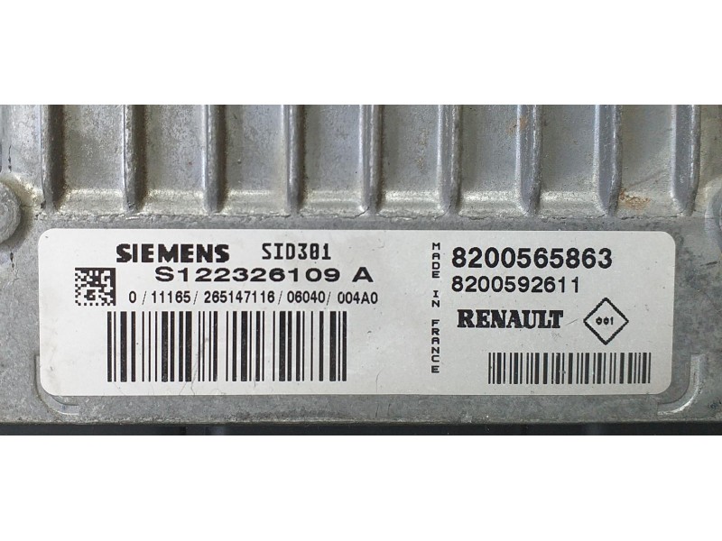 Recambio de centralita motor uce para renault scenic ii adventure by coronel tapiocca referencia OEM IAM 8200565863 69942 R