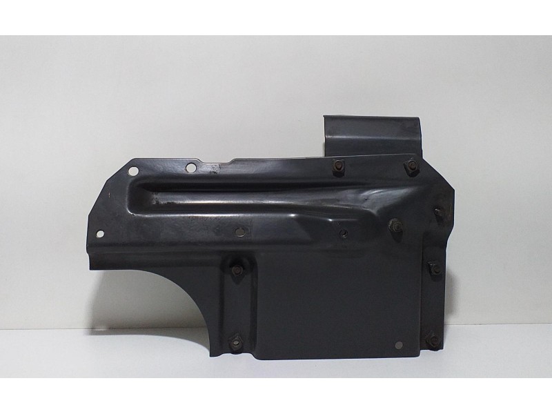 Recambio de guia paragolpes delantera derecha para scania serie p/g/r (l-clase) fg r620 (4x2) largo cr 19 topline referencia OEM