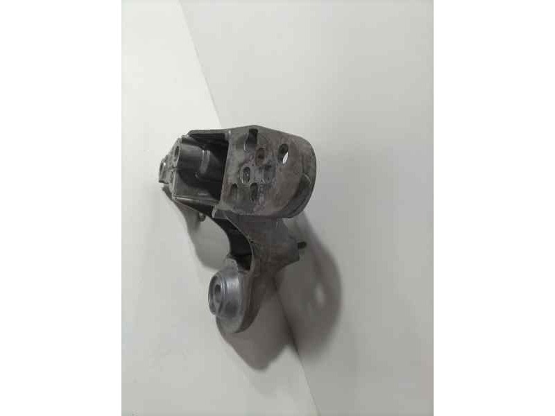 Recambio de soporte motor para audi a4 berlina (8e) 2.5 tdi (120kw) referencia OEM IAM 8E0199351 82989 