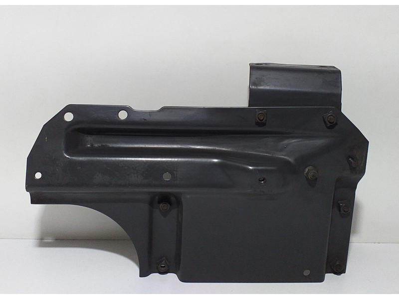 Recambio de guia paragolpes delantera derecha para scania serie p/g/r (l-clase) fg r620 (4x2) largo cr 19 topline referencia OEM