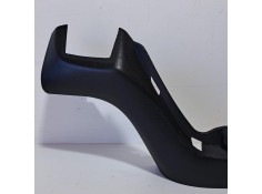 Recambio de molduras delanteras para piaggio (vespa) x9 x9 125 evolution referencia OEM IAM M239M 76748  2