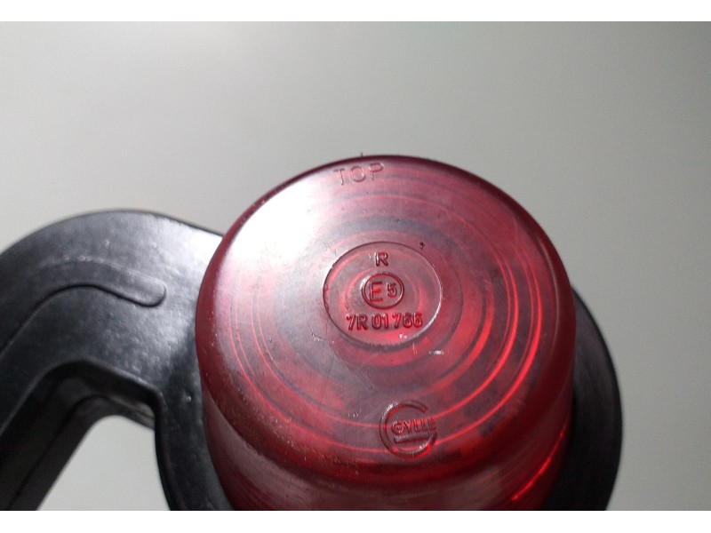 Recambio de piloto delantero derecho para scania serie p/g/r (l-clase) fg r620 (4x2) largo cr 19 topline referencia OEM IAM 7R01