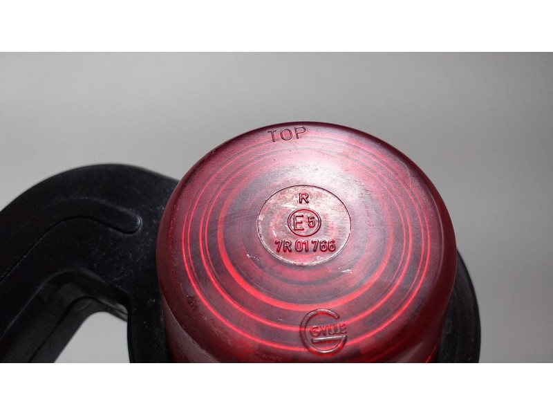 Recambio de piloto delantero izquierdo para scania serie p/g/r (l-clase) fg r620 (4x2) largo cr 19 topline referencia OEM IAM 7R