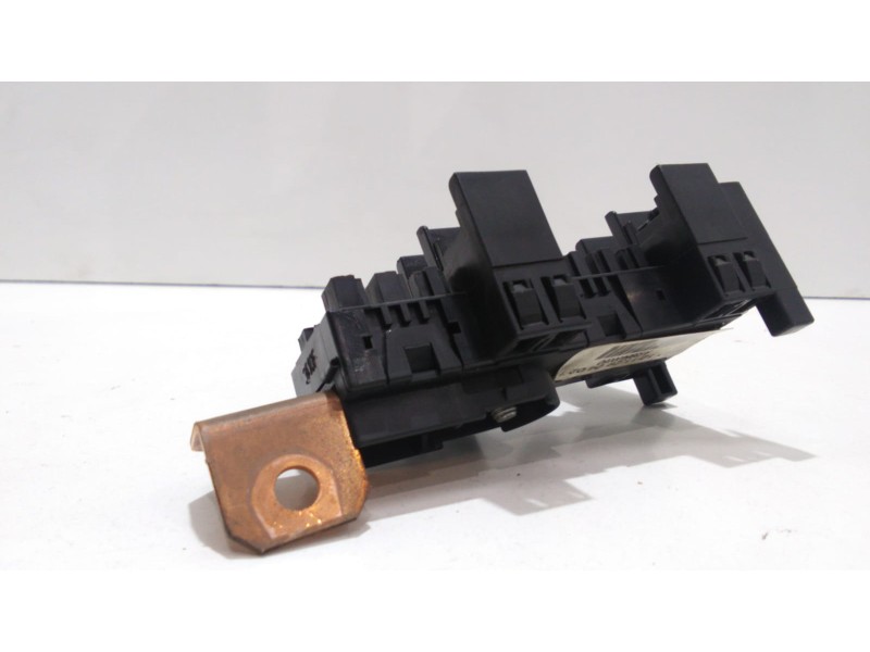 Recambio de caja reles / fusibles para mercedes-benz vito kasten (639) 110 cdi lang (639.603) referencia OEM IAM A6395400050 481