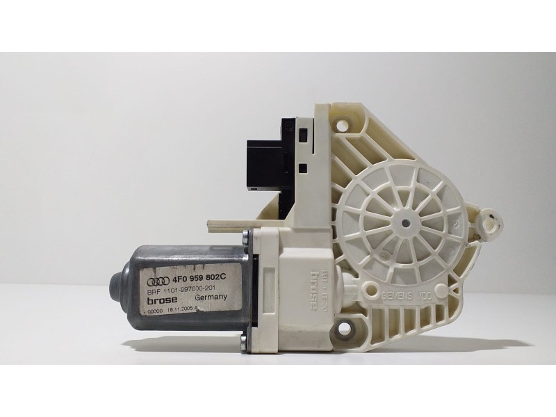 Recambio de motor elevalunas trasero derecho para audi a6 avant (4f5) 3.0 tdi quattro referencia OEM IAM 4F0959802C 56048 