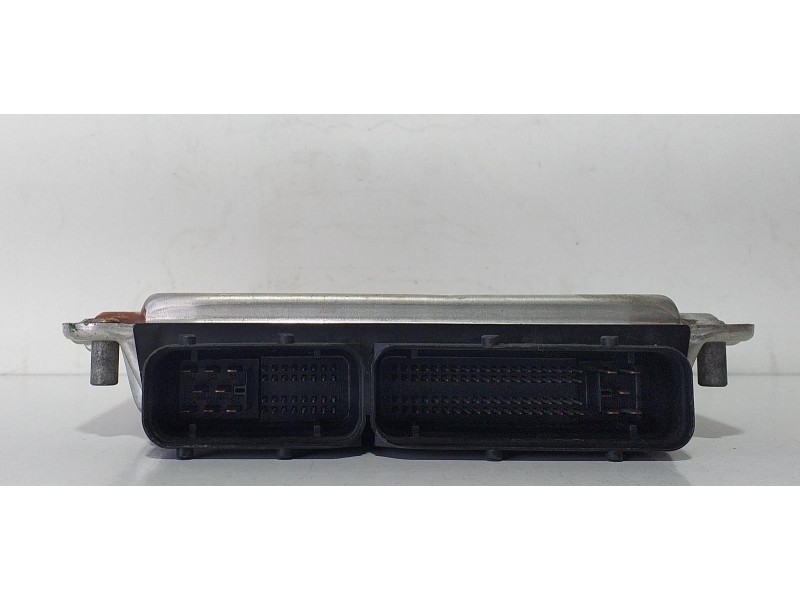 Recambio de centralita motor uce para audi a4 avant (8e) 2.5 tdi quattro (132kw) referencia OEM IAM 8E0907041D 69950 R Recambio de centralita motor uce para audi a4 avant (8e) 2.5 tdi quattro (132kw) referencia OEM IAM 8E0907041D 69950 R