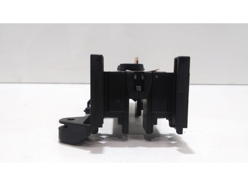 Recambio de caja reles / fusibles para mercedes-benz vito kasten (639) 110 cdi lang (639.603) referencia OEM IAM A6395400050 481