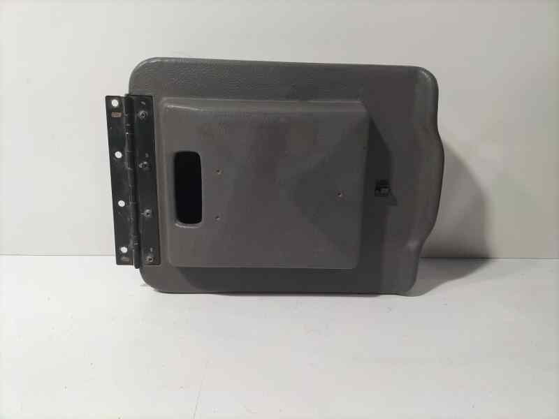 Recambio de apoyabrazos central para land rover discovery (lt) td5 referencia OEM IAM 10P 82999 