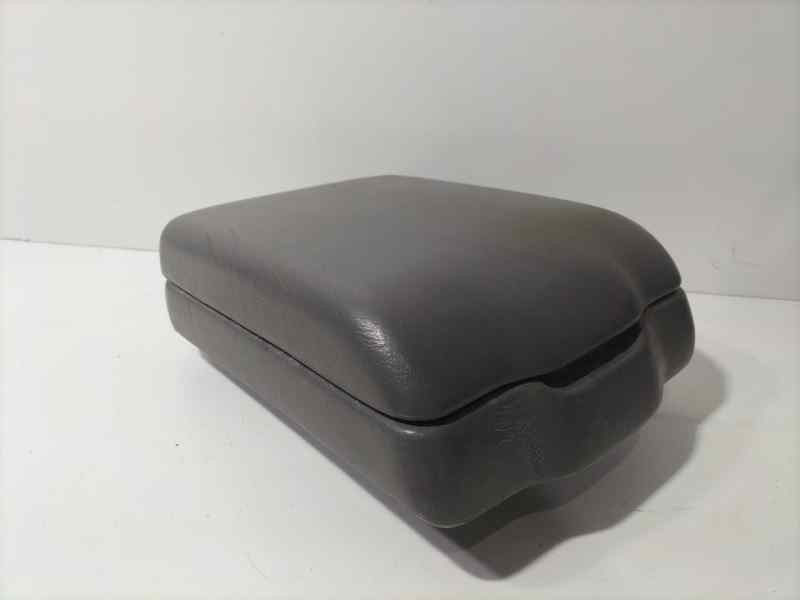 Recambio de apoyabrazos central para land rover discovery (lt) td5 referencia OEM IAM 10P 82999 