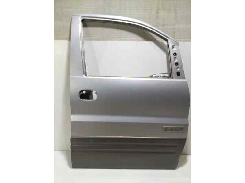 Recambio de puerta delantera derecha para hyundai h1 travel referencia OEM IAM D4CB 83002 