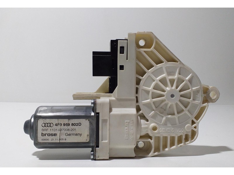 Recambio de motor elevalunas delantero derecho para audi a6 avant (4f5) 3.0 tdi quattro referencia OEM IAM 4F0959802D 56050 