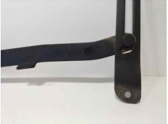 Recambio de soporte / guia puerta corredera para mitsubishi montero (v20/v40) 2500 td gl (3-ptas.) referencia OEM IAM 4D56 86142 2