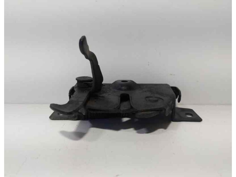 Recambio de cerradura capot para mitsubishi montero (v20/v40) 2500 td gl (3-ptas.) referencia OEM IAM MB669561 86147 