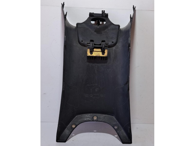 Recambio de molduras delanteras para piaggio (vespa) x9 x9 125 evolution referencia OEM IAM M239M 76766 