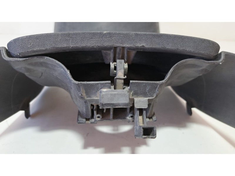 Recambio de molduras delanteras para piaggio (vespa) x9 x9 125 evolution referencia OEM IAM M239M 76766 