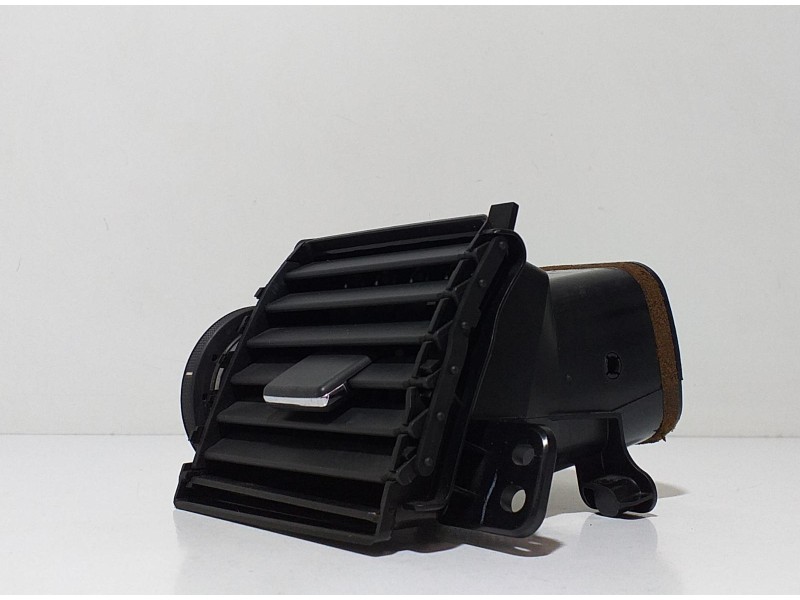 Recambio de rejilla aireadora para toyota auris hybrid active referencia OEM IAM 5562002120 67172 