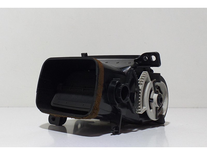 Recambio de rejilla aireadora para toyota auris hybrid active referencia OEM IAM 5562002120 67172 