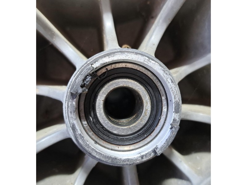 Recambio de llanta para piaggio (vespa) x9 x9 125 evolution referencia OEM IAM 120/70/14 76768 