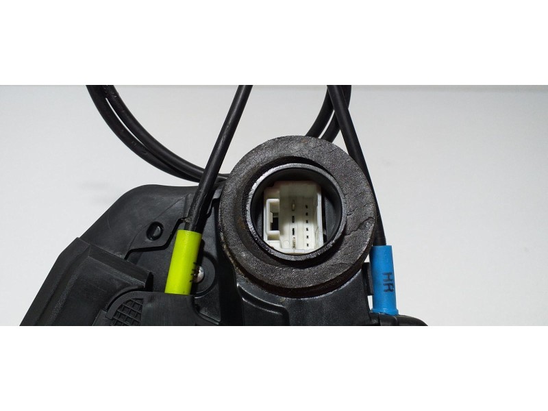 Recambio de cerradura puerta trasera izquierda para toyota auris hybrid active referencia OEM IAM 6906042021 67191 