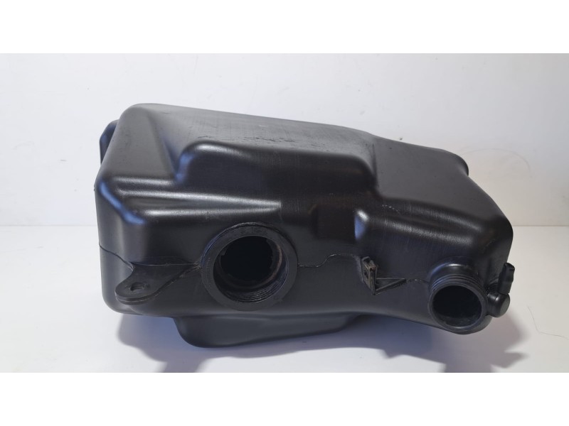Recambio de deposito combustible para piaggio (vespa) x9 x9 125 evolution referencia OEM IAM 6P9813 76776 